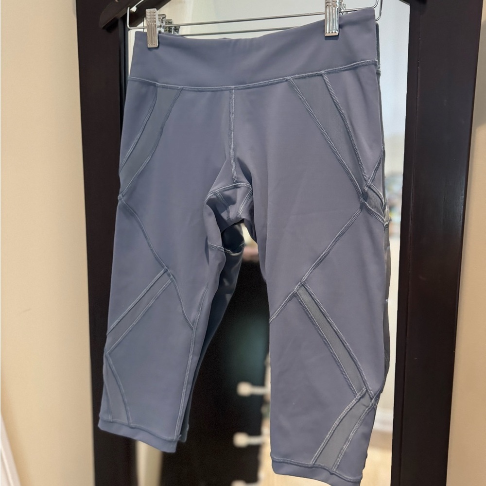 LULULEMON Cool to Street Blue Cropped Leggings, 17” (US 6) - Picture 4 of 6